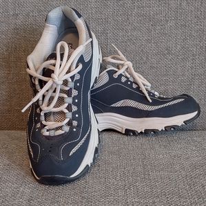 ***Skechers D'Lites(9M)***